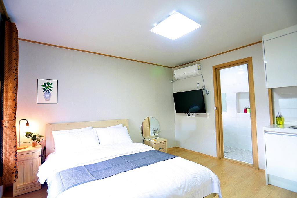 Ddobagi Pension Seogwipo Exterior photo