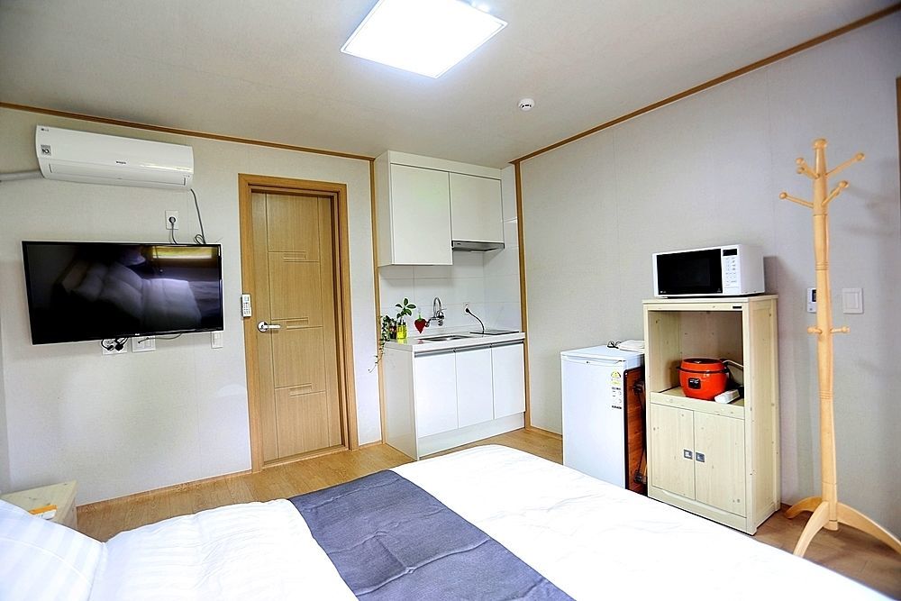 Ddobagi Pension Seogwipo Exterior photo